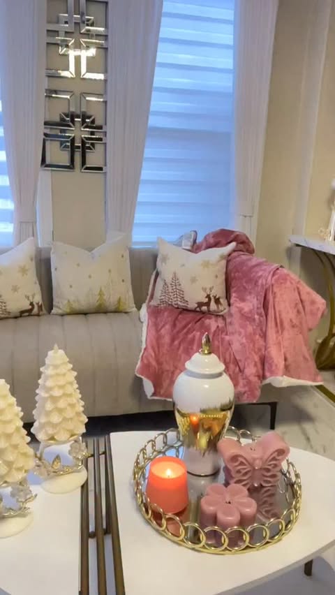 Instagram post by @giselle_home_decor for Garvee. Caption reads: Hello my lovelies 

GarveeHome Pink Heated Throw....