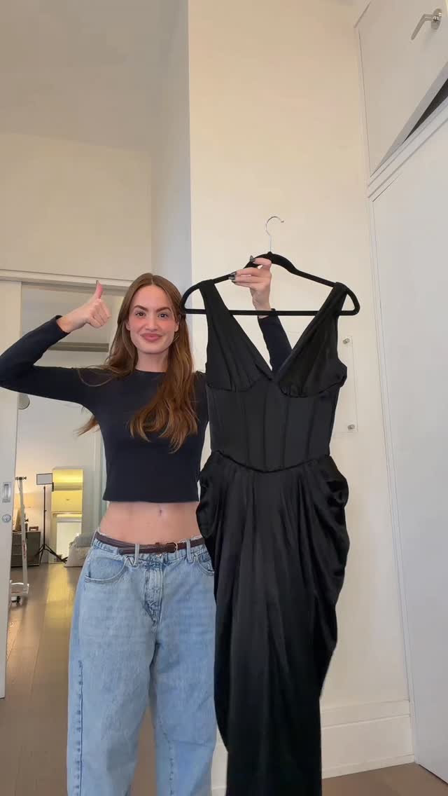 Instagram post by @haleyybaylee for Vinted. Caption reads: [...] items at $5 all week!! follow me on my....