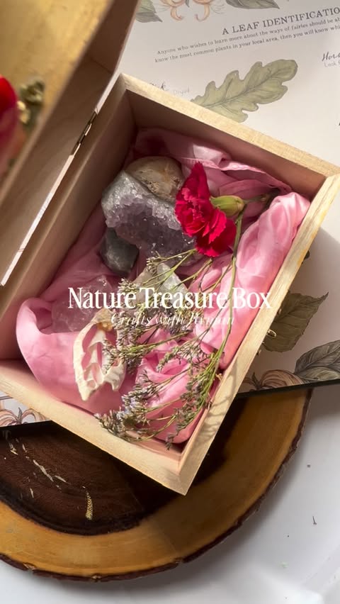 Instagram post by @leigha.elizabethh for Ryman Auditorium. Caption reads: Nature treasure box craft with the blank craft....