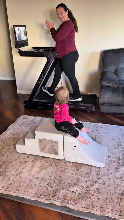 Instagram post by @themessymamalife for YESOUL FITNESS. Caption reads: Comment “𝐃𝐄𝐀𝐋” & I’ll send you the link!....