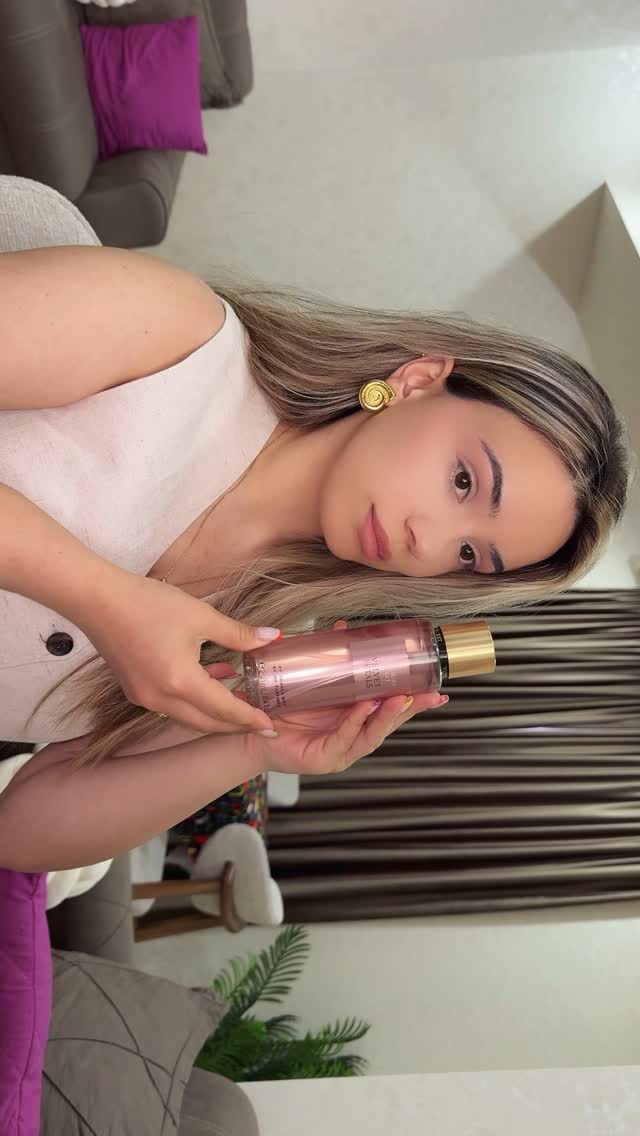 Instagram post by @lytaa__o for Victoria's Secret. Caption reads: 🌸 @victoriassecret 

#collaboration.