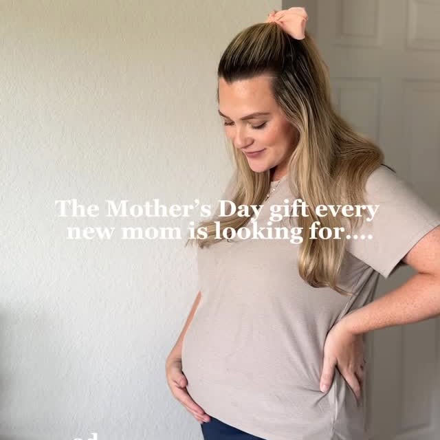 Instagram post by an influencer for Momcozy. Caption reads: [...] new or expecting mom! #ad The @momcozy M9....