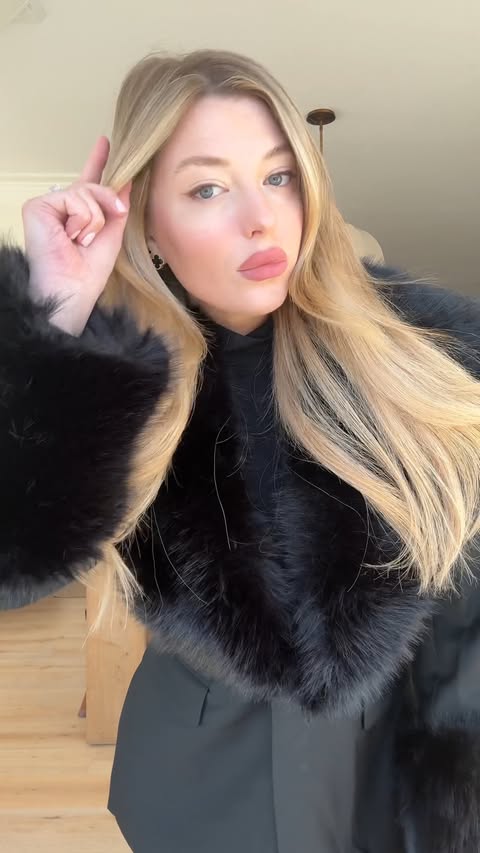 Instagram post by @rileyshieldss for Bluemercury. Caption reads: Classic, timeless glam 💋

Get holiday party-ready....