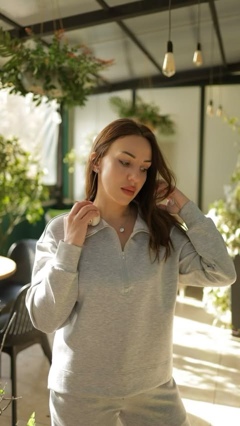 Instagram post by @dinnna________ for Pinspark. Caption reads: [...] grass walks to casual dates 💫 This....