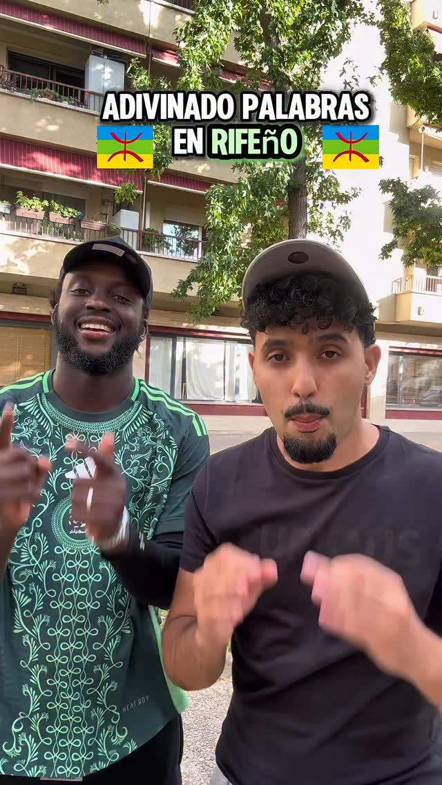 Instagram post by @nenekabe for Herboxa. Caption reads: Tu móvil dice🤣 #herboxa.