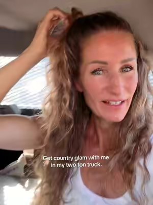 TikTok post by @jillsamericanenglish for Hard Candy. Caption reads: [...] #englishteacher #speakenglish @Hard Candy....