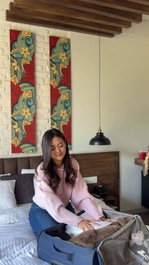 Instagram post by @aakriti35 for inDrive. Caption reads: [...] my way makes all the difference.....