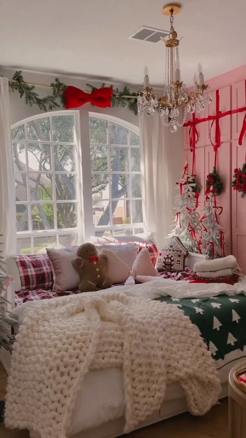 Instagram post by @astoldbymichelle for Air Wick US. Caption reads: Send this to someone who loves the holidays!....