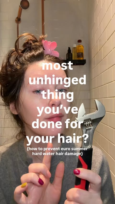 Instagram post by @hannahcollingwoodenglish for BondiBoost. Caption reads: [...] Primer 🪮 #dyson travel hairdryer* 🎀....