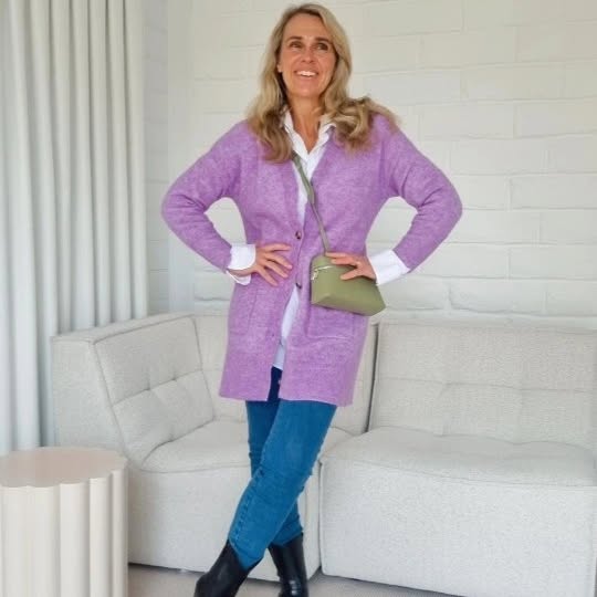 Instagram post by @flockhartjodi for Blue Illusion. Caption reads: 🌟🍓☕️Bonjour, it's me and I need your fashion....