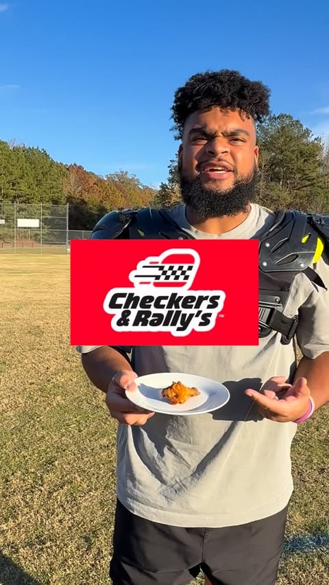 Instagram post by @sea76n for Checkers & Rally’s. Caption reads: [...] to grab the last one. Good thing....