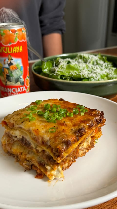 Instagram post by @kylemadeitt for The Nikos Knife. Caption reads: [...] salad from the garden 🥬

featuring....