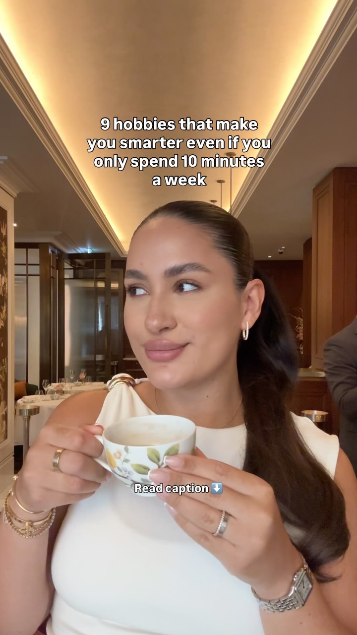 Instagram post by @taislany for SIF JAKOBS JEWELLERY. Caption reads: 📖 1. learn one poem a week
by the end of the....