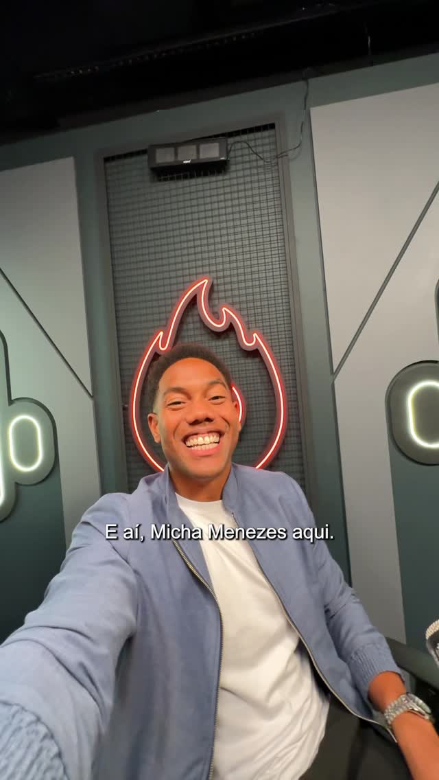 Instagram post by @michamenezes for Hotmart. Caption reads: Hoje é um dia inesquecível porque chegamos no....