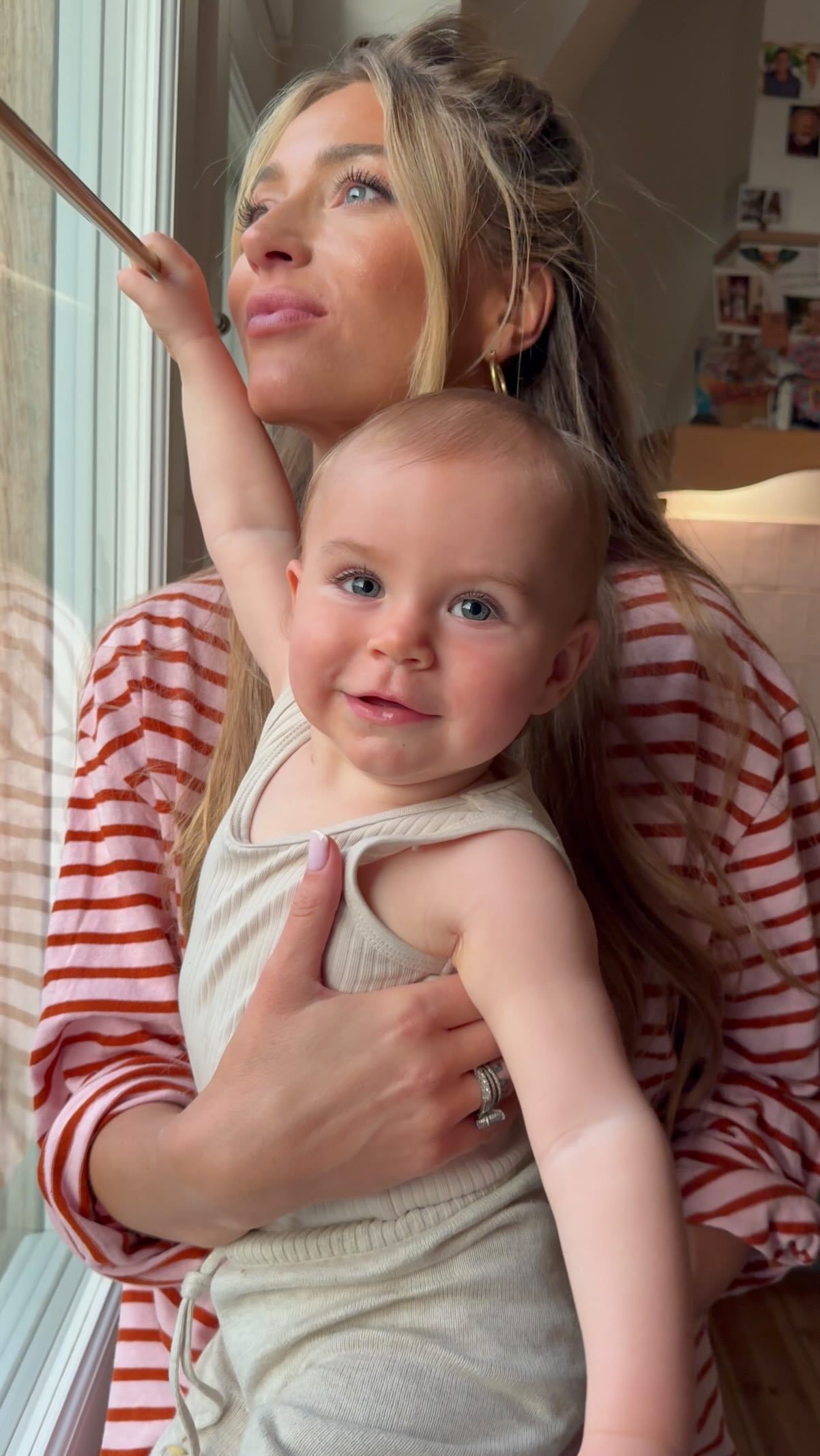 Instagram post by @marcelina_zawadzka for BoboVita. Caption reads: Reklama @bobovita 

Leo jest jeszcze za mały, by....