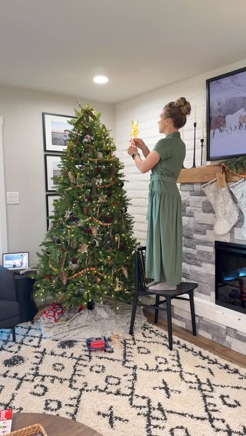 Instagram post by @hannahshappyhome for Hobby Lobby. Caption reads: Prepping for Christmas with items from @hobbylobby....