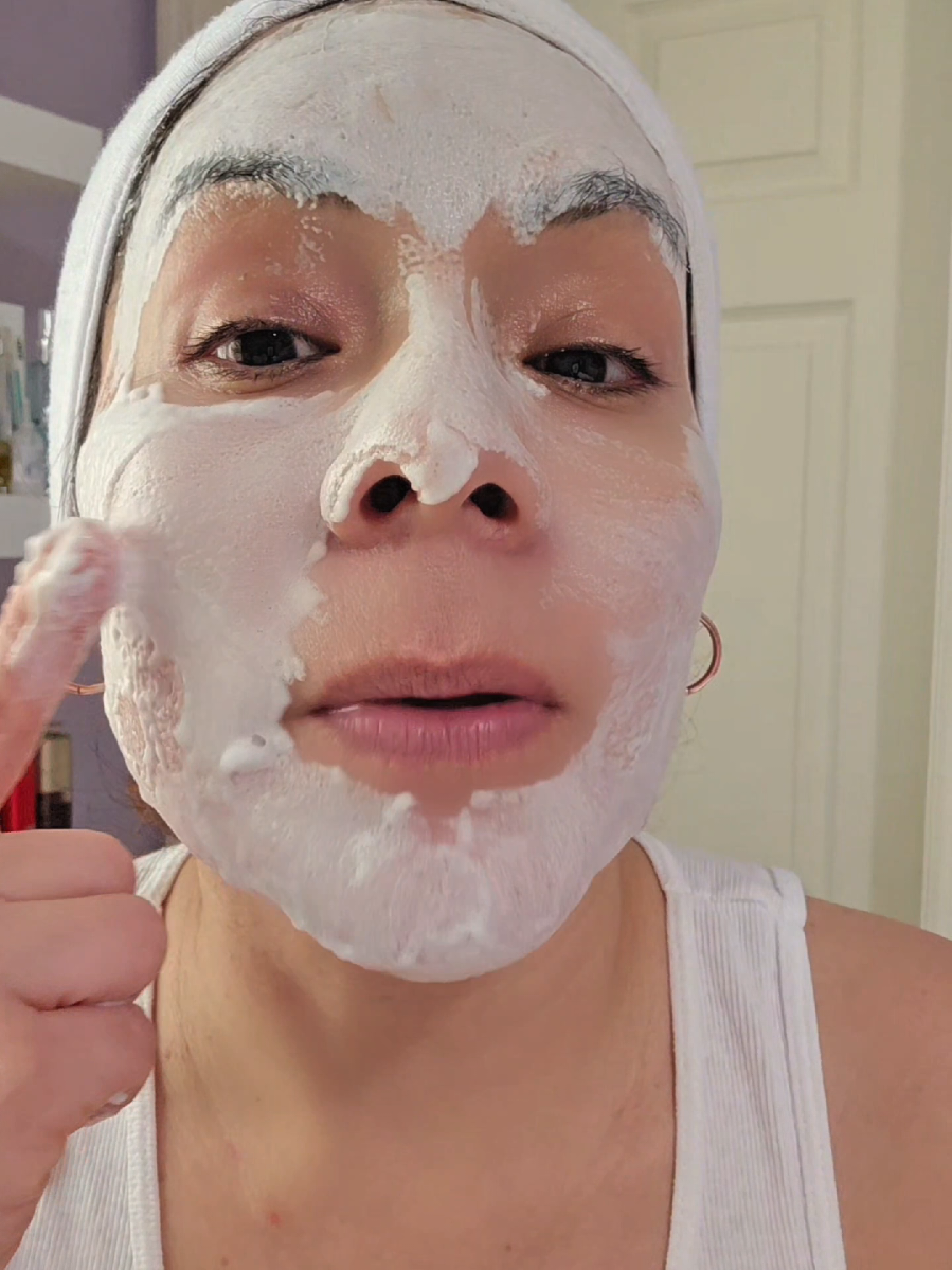 TikTok post by @kely6941 for Oganacell. Caption reads: Oganacell DERX Calm Active Cleanser. @oganacell....