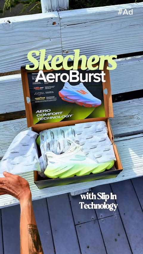 Instagram post by @mags.run for SKECHERS. Caption reads: [...] ma no hands!! obsessed with the new....