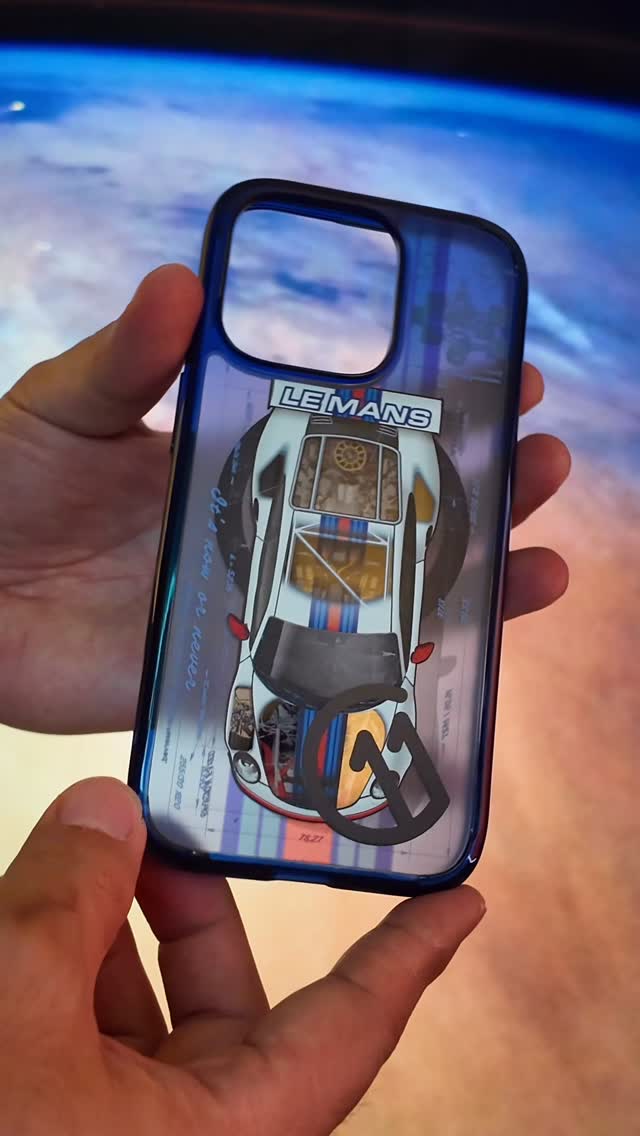 Instagram post by @mndt_official for Spigen. Caption reads: spigen c11의 넷, 다섯, 여섯, 일곱 번째 에디션

’피어리스 [...].