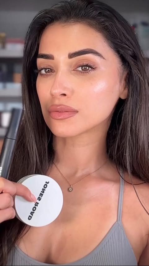 Instagram post by @shenymakeup for Jones Road Beauty. Caption reads: Glow in one step ✨ Miracle Balm by....