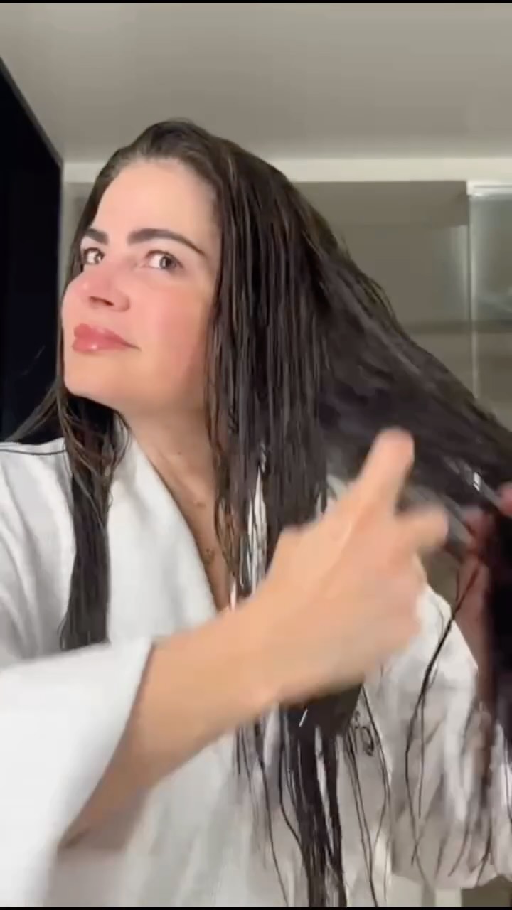 Instagram post by @flavialanini for Moroccanoil. Caption reads: So grateful for the invitation to this beautiful....