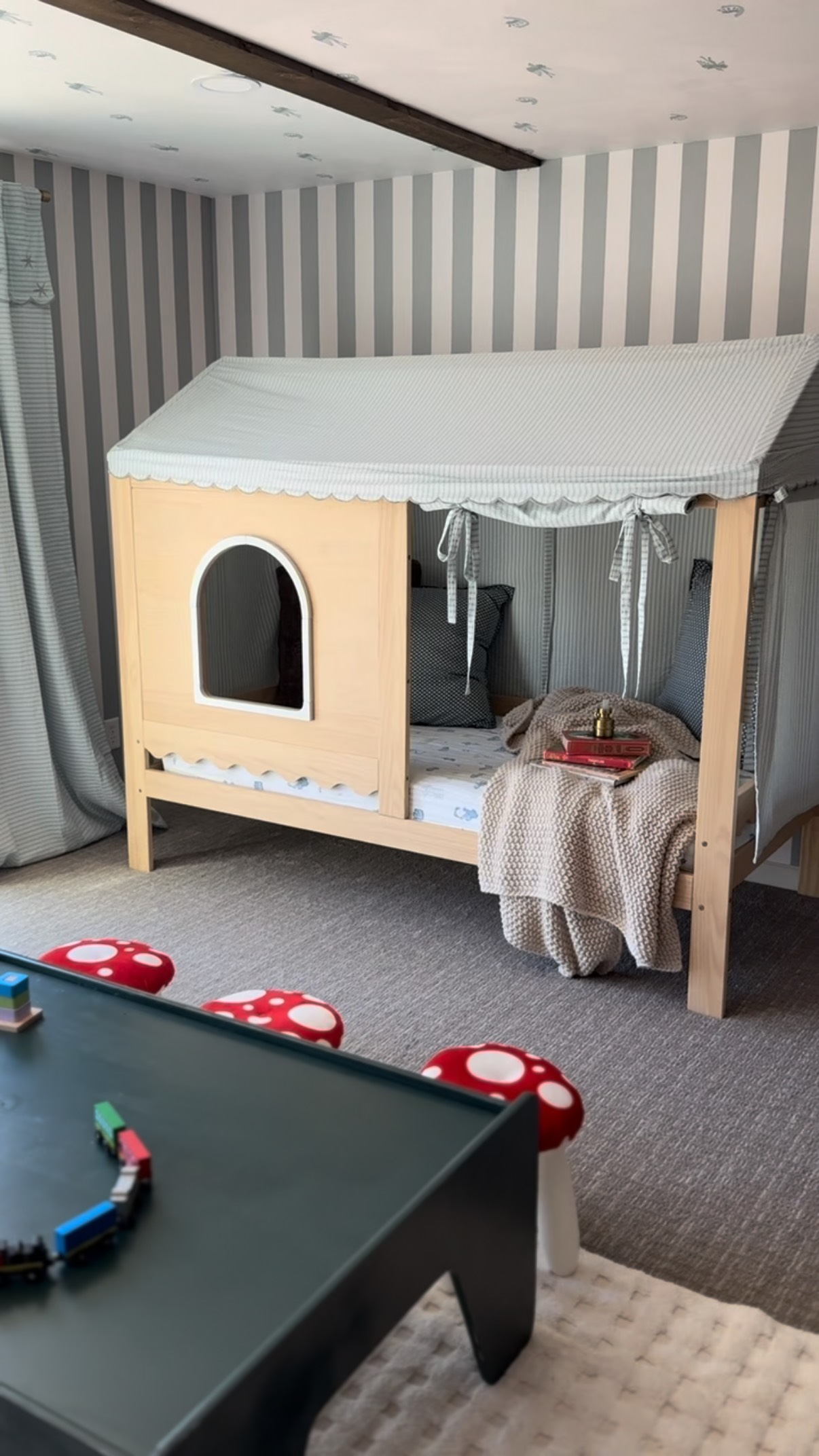 Instagram post by @karissaathome for Nestig. Caption reads: Comment PLAY to get the links to everything in....