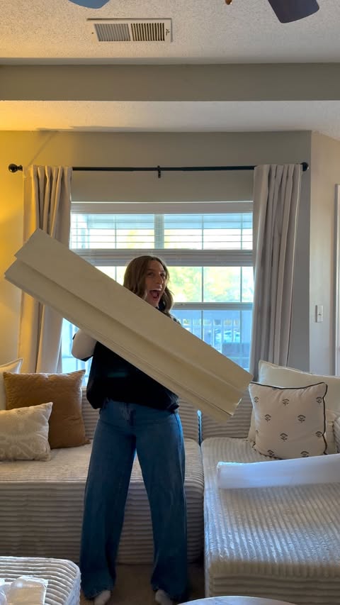 Instagram post by @macey_mexico for Bringnox. Caption reads: [...] installed motorized shades from....