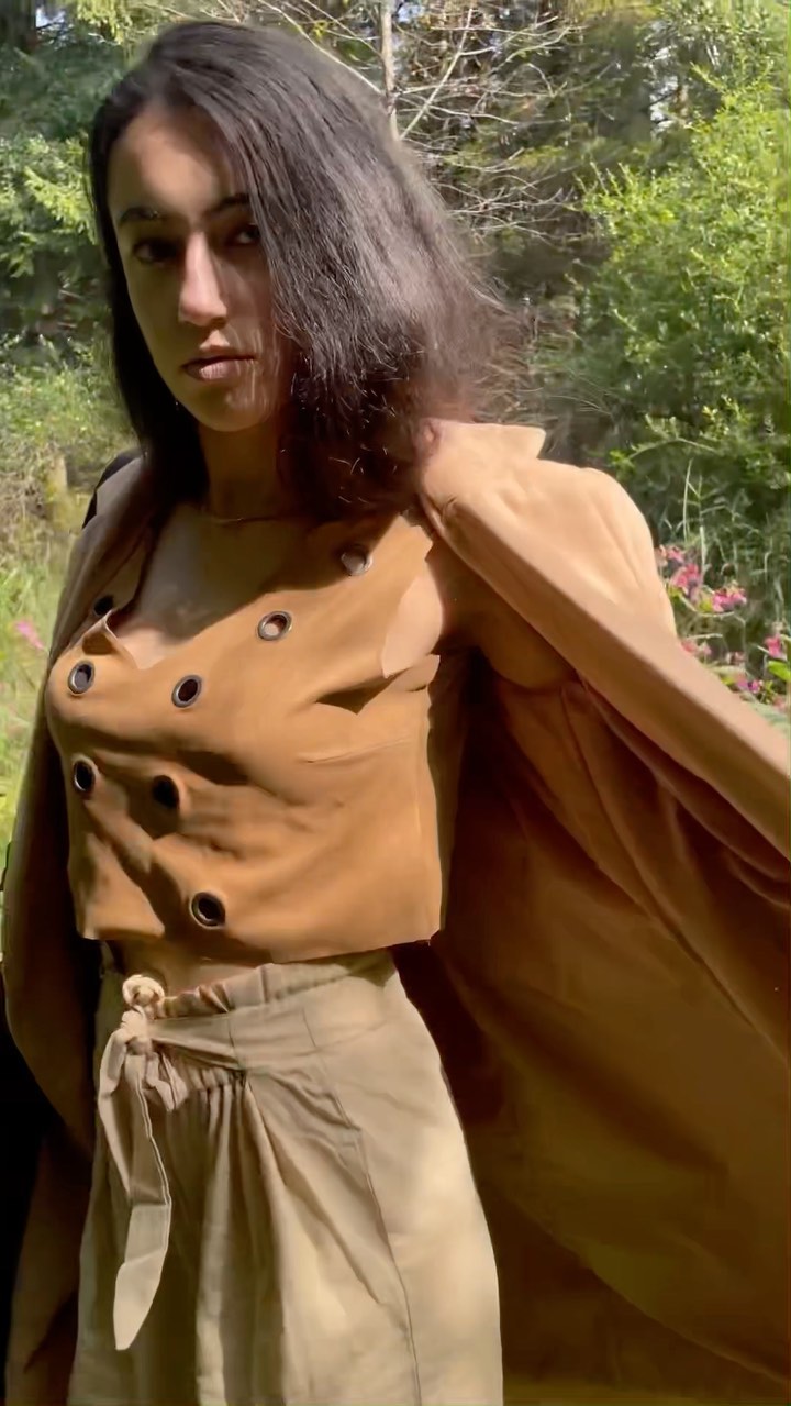 Instagram post by @rebeccalamparelli for MODELWERK. Caption reads: Autumn 🍀  Bag : @modelwerk  #model #autumn....