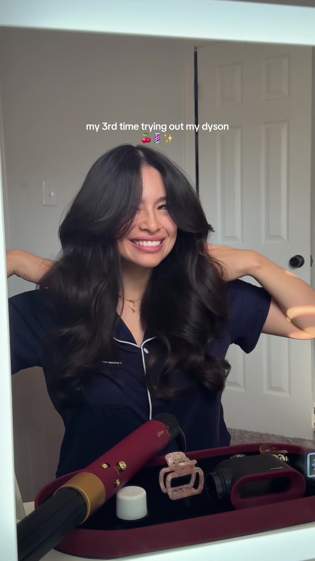 TikTok post by @alaos16 for Moroccanoil. Caption reads: Ya aprendimos y si me han durado mis ondas!! Ya....