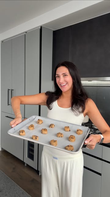 Instagram post by @brookemiccio for Ghirardelli Chocolate Company. Caption reads: Only the best @ghirardelli Classic Chocolate Chip....