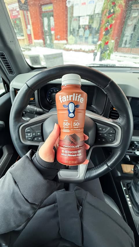 Instagram post by @clairehodginss for fairlife. Caption reads: Run last minute holiday errands with me!....