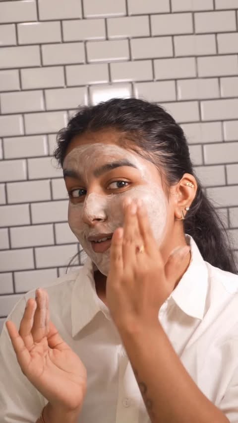 Instagram post by @krithikka_26 for Everyuth Naturals. Caption reads: [...] every time 👀✨ I’ve been using the Everyuth....