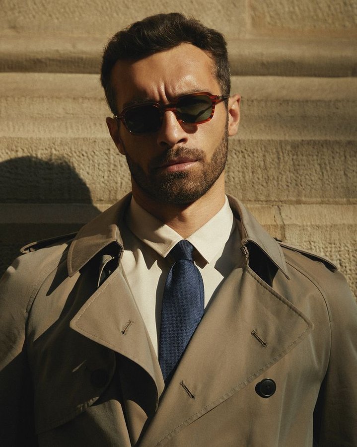 Instagram post by @lukasz.zarazowski for HalfPrice. Caption reads: [...] that ? Of course elegant outfits from....