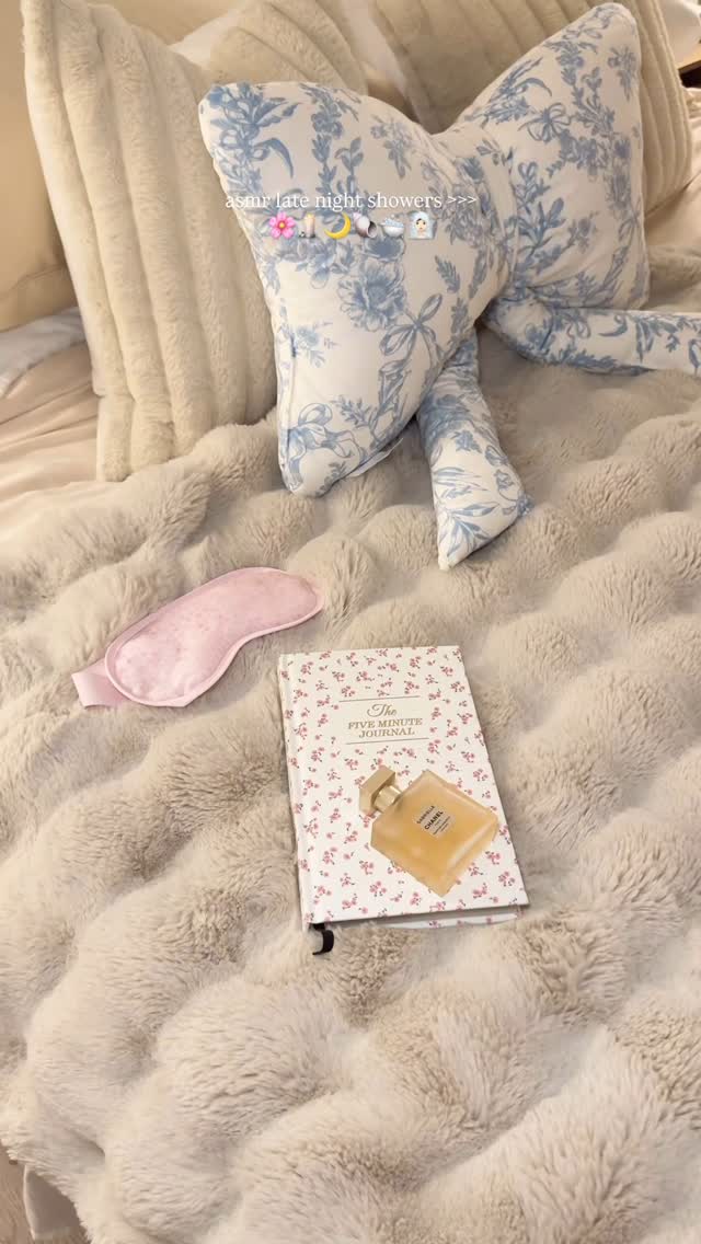 Instagram post by @jasylifestyle for Function of Beauty. Caption reads: summer night shower, bodycare & unwind....