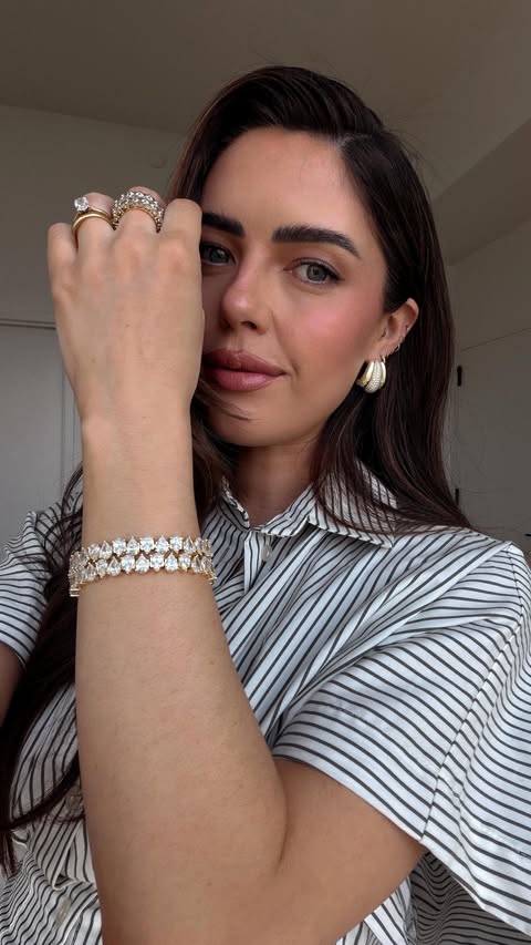 Instagram post by @bonnieryan for CRYSTALS AND CO.. Caption reads: Bonnie20 for 20% off my @crystalsandco collections....