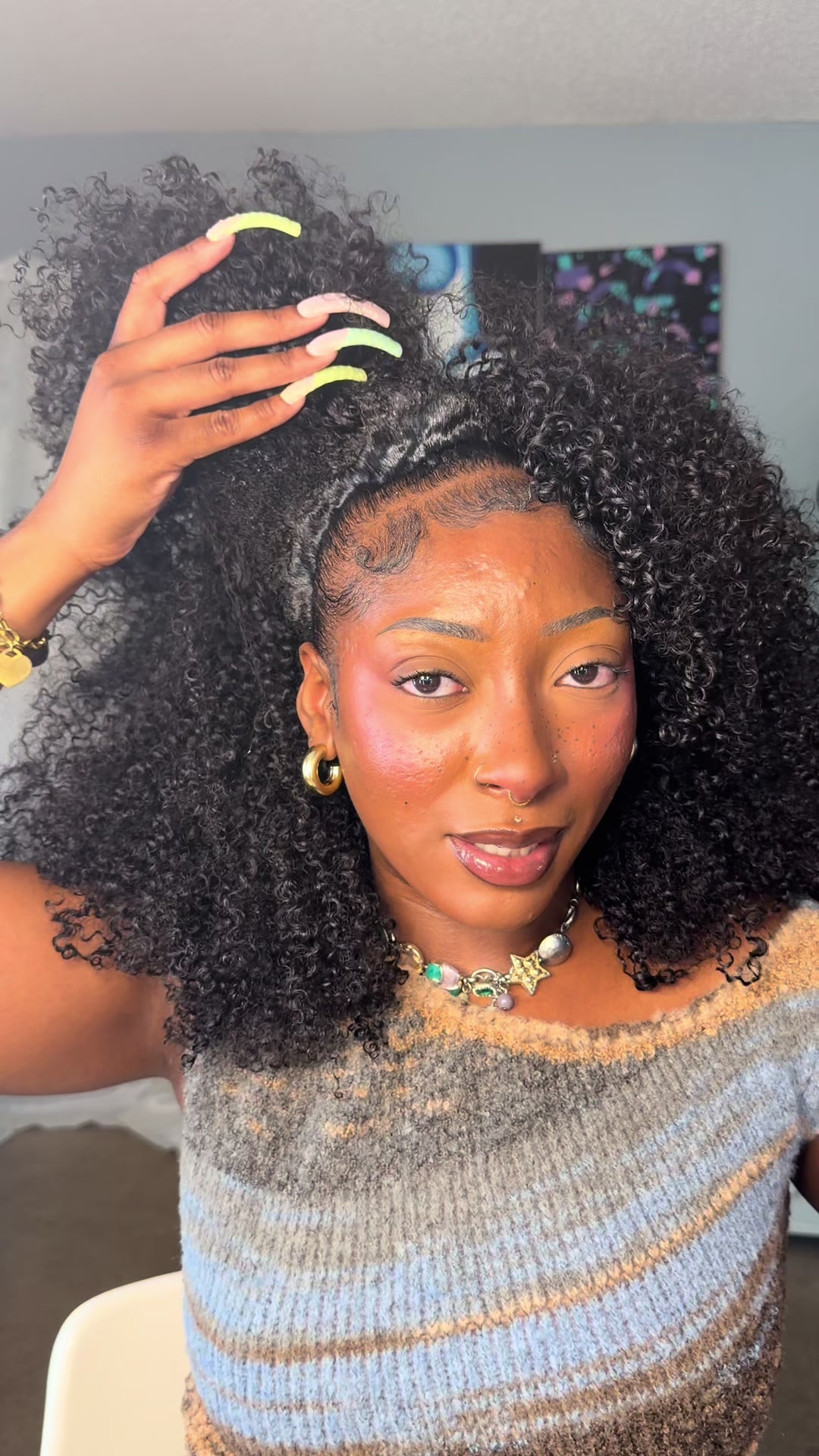 TikTok post by @j.ssmine for BGM Girl Hair. Caption reads: [...] blend so well with my natural hair 😭....