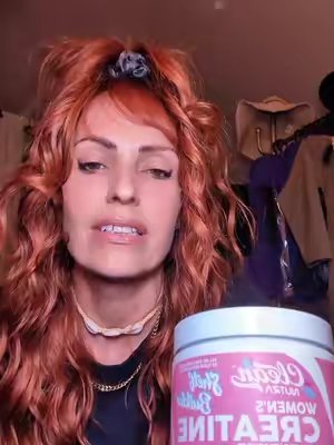 TikTok post by @listenlindas for Clean Nutraceuticals. Caption reads: [...] Nutra Creatine for the ladies.....