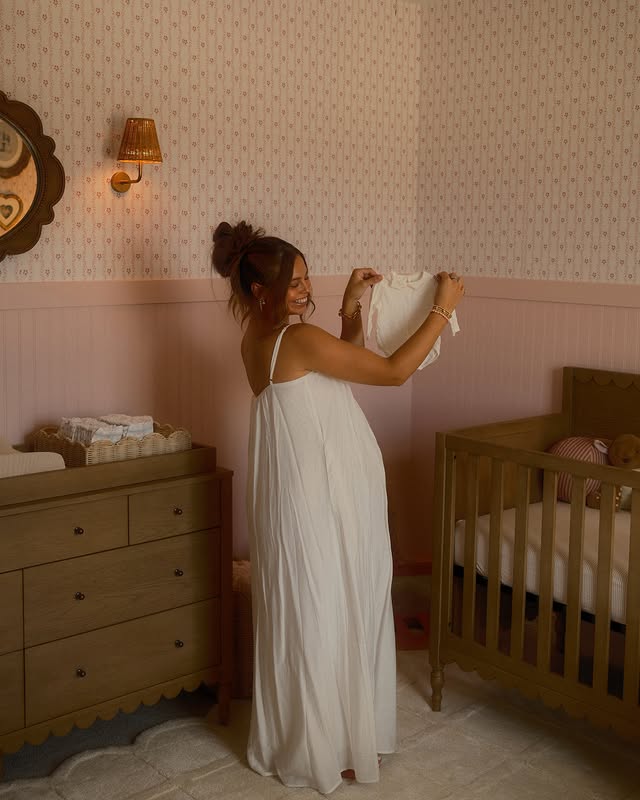Instagram post by @cass.spinelli for Pottery Barn Kids. Caption reads: [...] to this perfect little space 🧸....