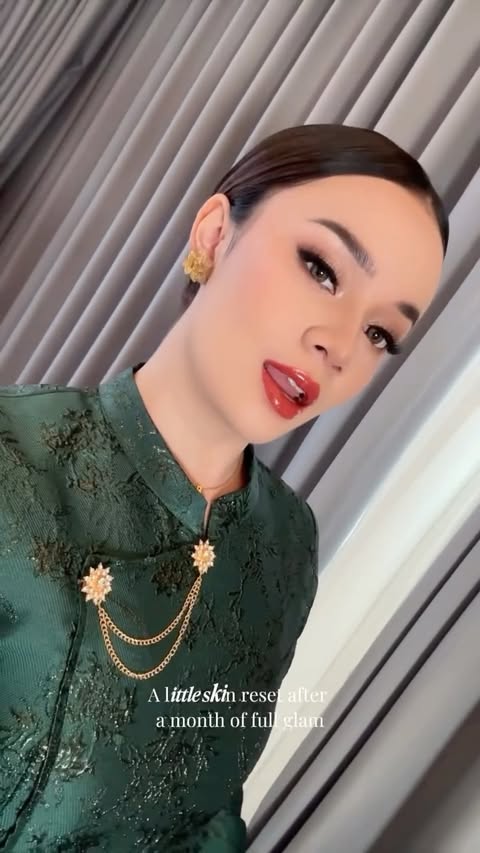 Instagram post by @arshyagrb for ZAP Clinic. Caption reads: [...] always comes first #semuabisadizap....