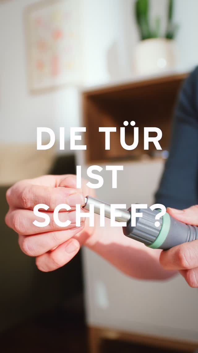 Instagram post by @eva_brenner_official for Tchibo. Caption reads: Die Schranktür hängt schief und schließt nicht....