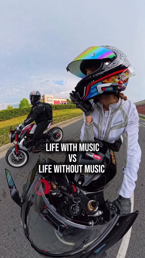 Instagram post by @2wheelssammy for Cardo Systems. Caption reads: This is your sign to get a @cardosystems and use....