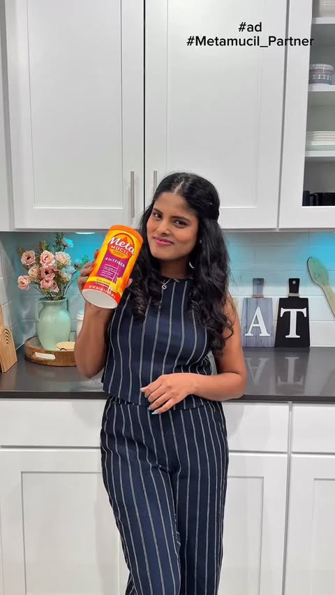Instagram post by @maneesha.jonnalagadda for Metamucil. Caption reads: #ad #Metamucil_Partner Lately it’s all about small....