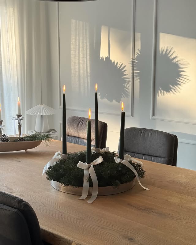 Instagram post by @la.casa.lina for Nordic Nest. Caption reads: Little Christmas dump 🤍🎄✨ Anzeige, Markierung....