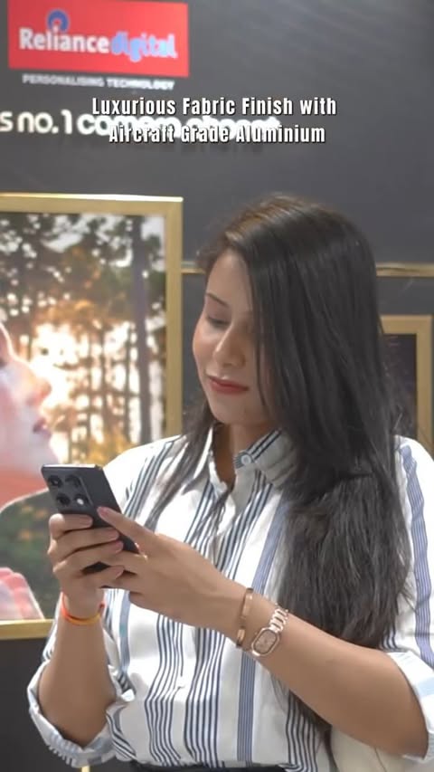 Instagram post by @siyachouhann for Reliance Digital. Caption reads: [...] Signature now at your nearest Reliance....