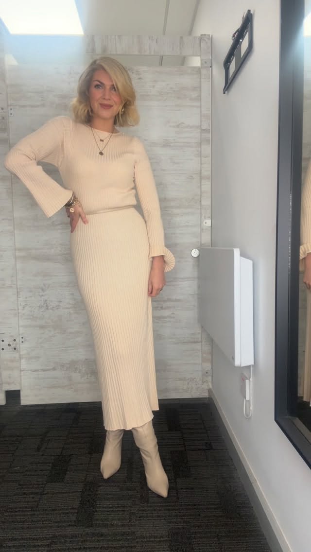 Instagram post by @muireann.o for Marks and Spencer. Caption reads: Good morning! Normal service resumed

Work outfit:....