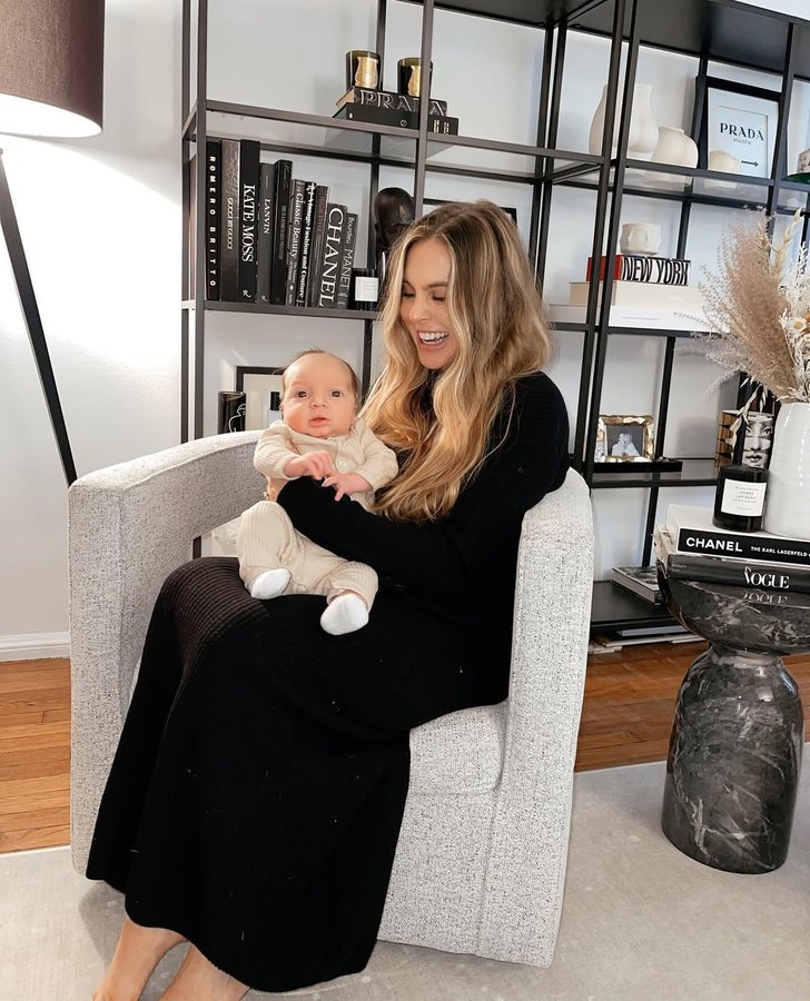 Instagram post by @itsjennarennert for Hatch Collection. Caption reads: Wanna know my secret to looking really pulled....