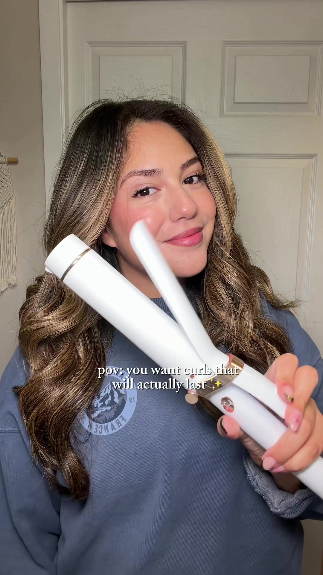 TikTok post by @raven.azriel for T3 Micro. Caption reads: [...] with this curling iron 🤍 @T3 Micro #t3....