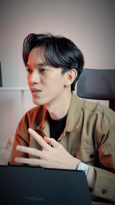 Instagram post by @brlianfai for Lenovo. Caption reads: [...] sign to Level Up Your Technology with Lenovo....