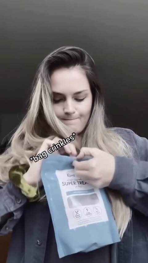 Instagram post by @makoandkonasmom for King Lou. Caption reads: Kona 🤝 @kingloupets #kingloupartner.