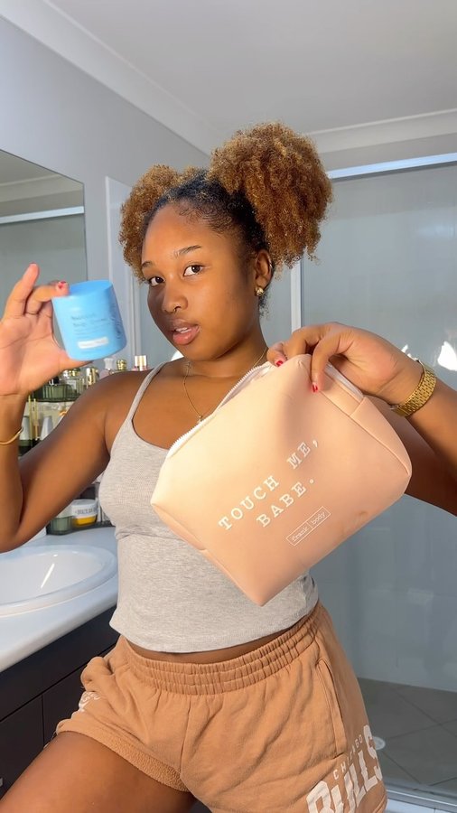 Instagram post by @ruthyhewson for Frank Body. Caption reads: Does anyone else feel the same after going for a....